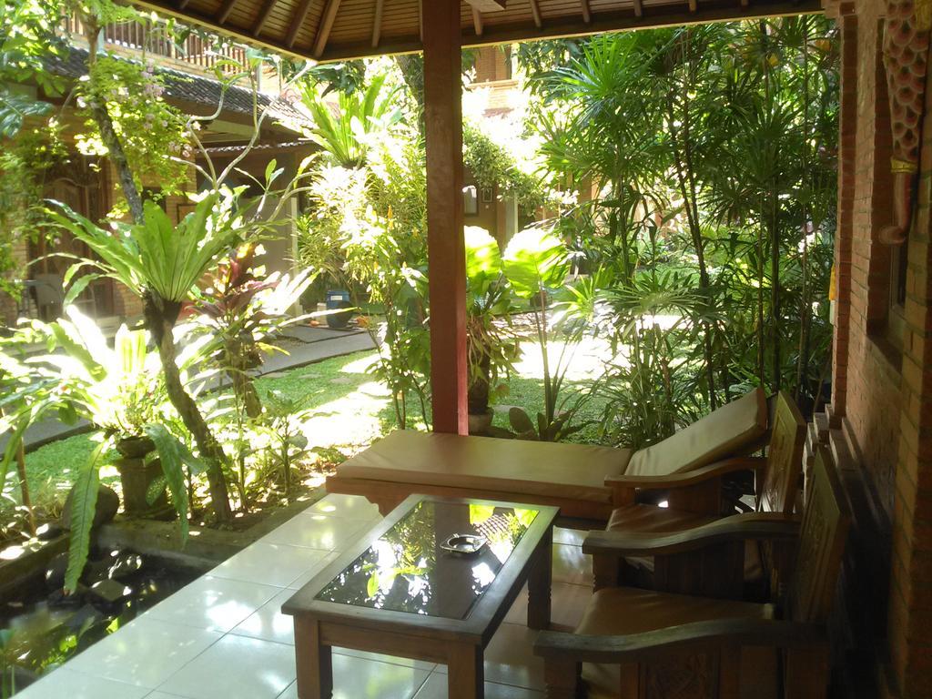 Indraprastha Ubud Home Stay Exterior photo